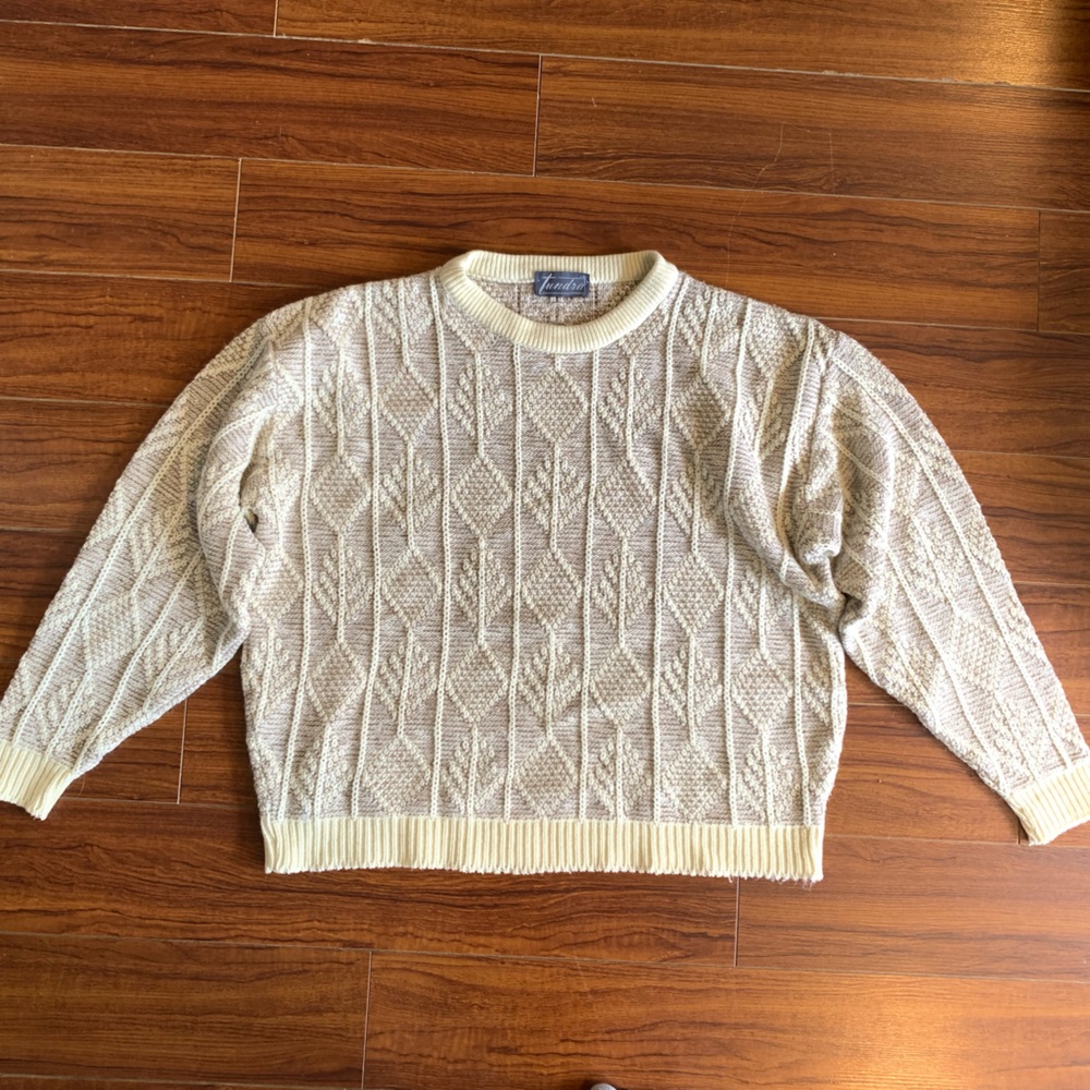 Vintage Tundra Crewneck sweater size Large
